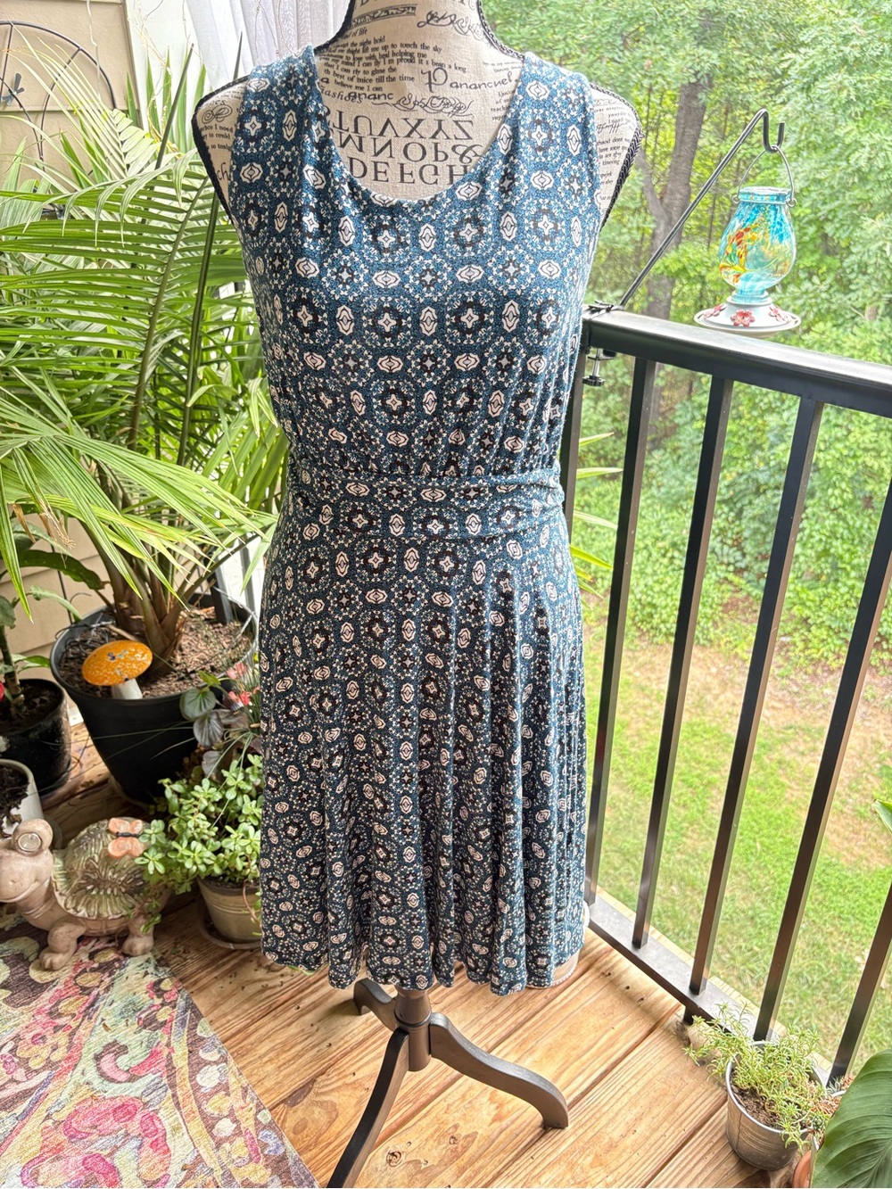 Cynthia Rowley Blue and White Sleeveless Floral Medallion Dress
